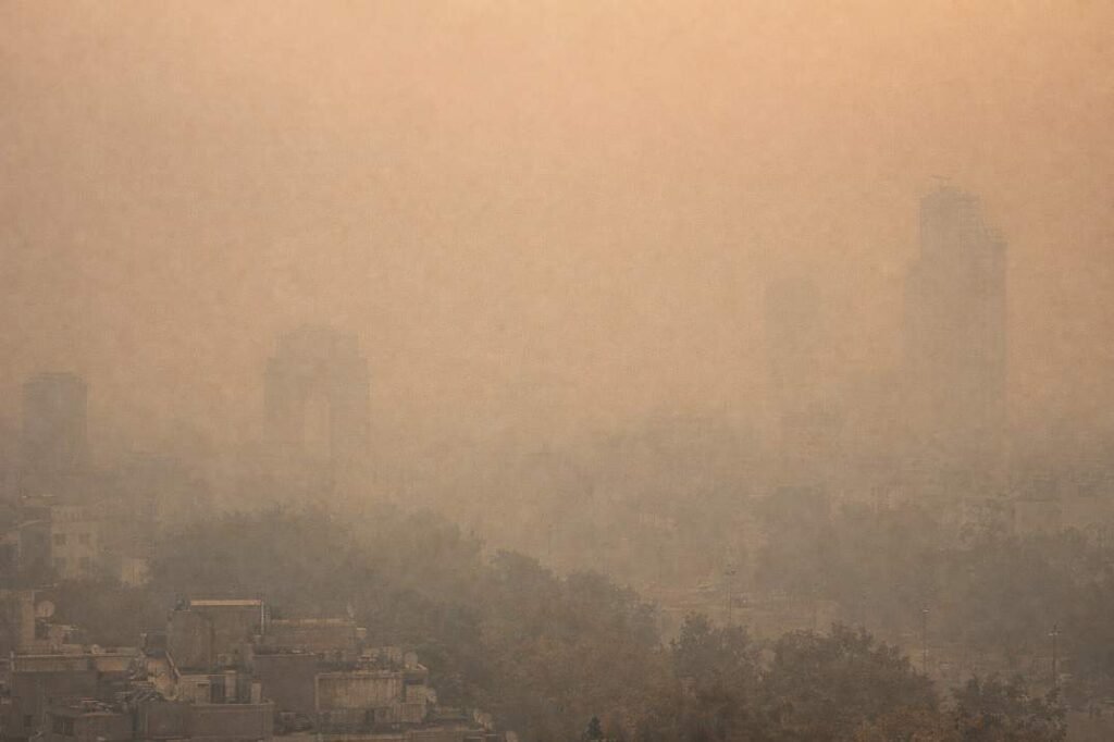 Severe air pollution in Delhi showing smog and low visibility during high AQI conditions